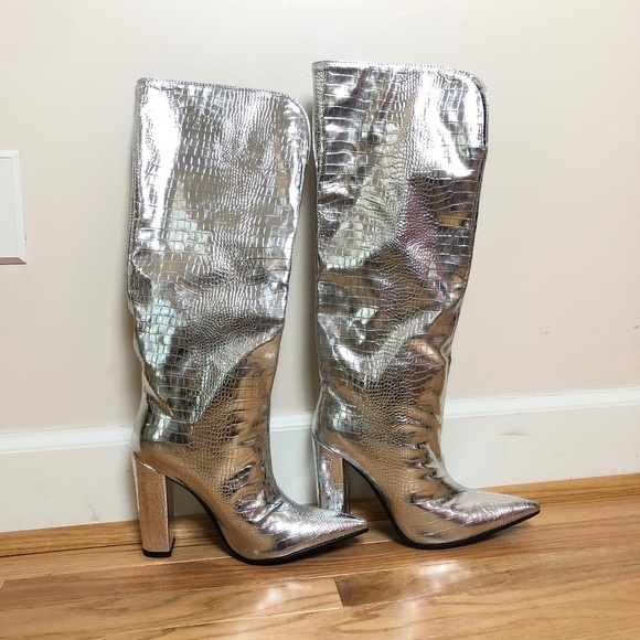 NEW Silver Knee High Croc Boots 4.33" Block Heel - Picture 4 of 9